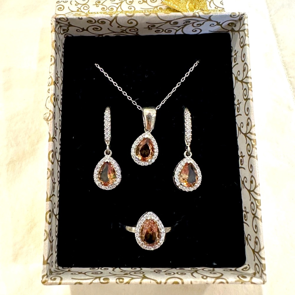 Teardrop Jewelry Gift Set – Necklace, Earrings & Ring (4pc Set with Box)